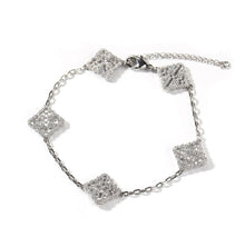 Load image into Gallery viewer, Icy Clover Bracelet